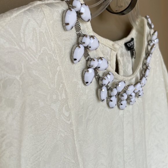 NWT Express Elite Stretch Blouse - size Large - Picture 7 of 7